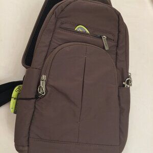 NWT TRAVELON ANTI-THEFT SLASH RESISTANT SLING BAG Tan
